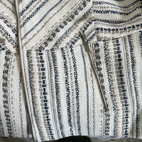 Chico’s zippered blazer - Picture 6 of 6